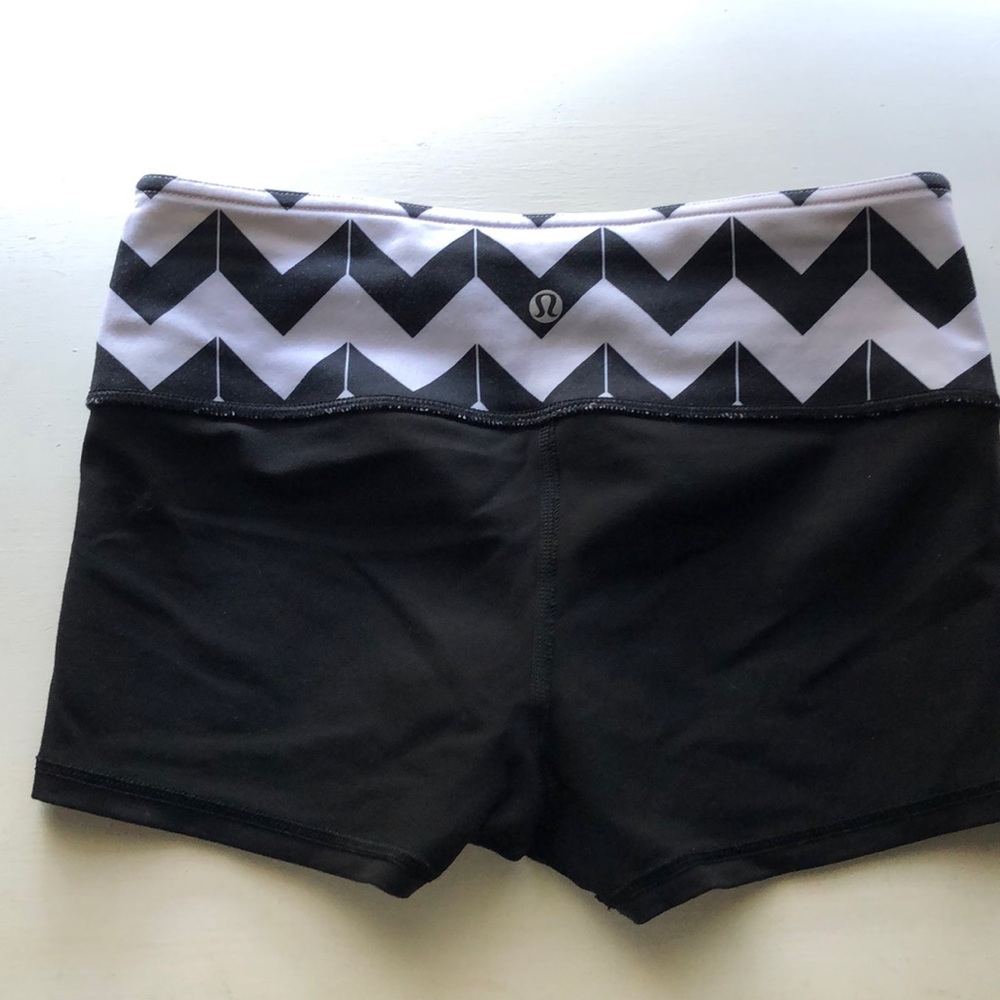 Réversible lululemon shorts